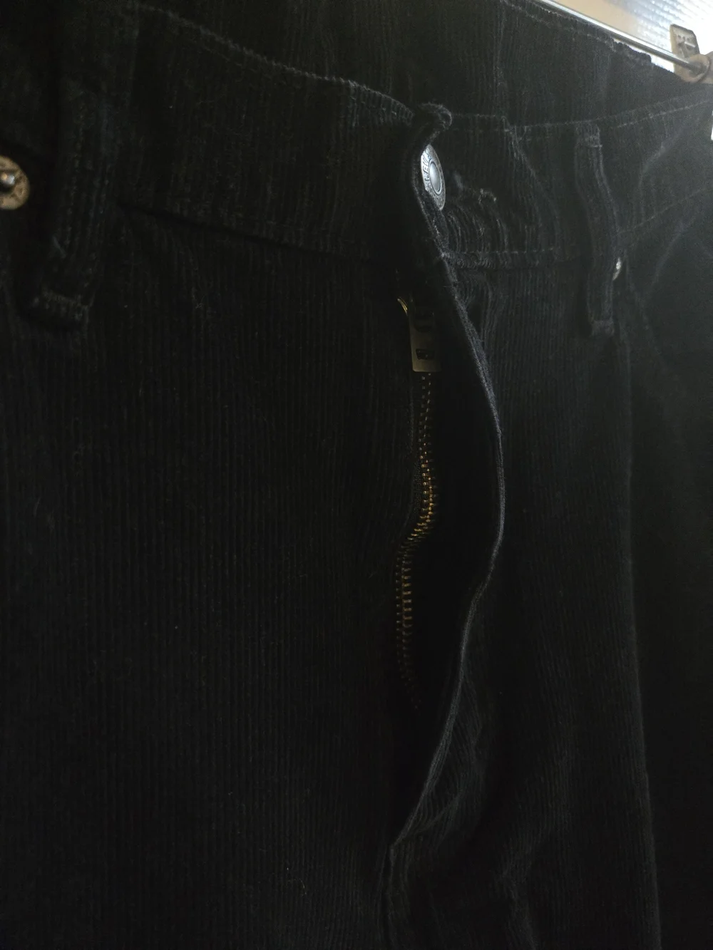 Levi's Men's Black Corduroy Straight Leg Pants- Size 38x32